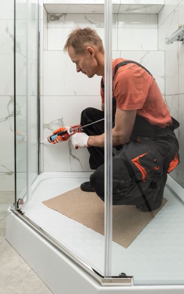 Shower Caulking Repair in Kingsport